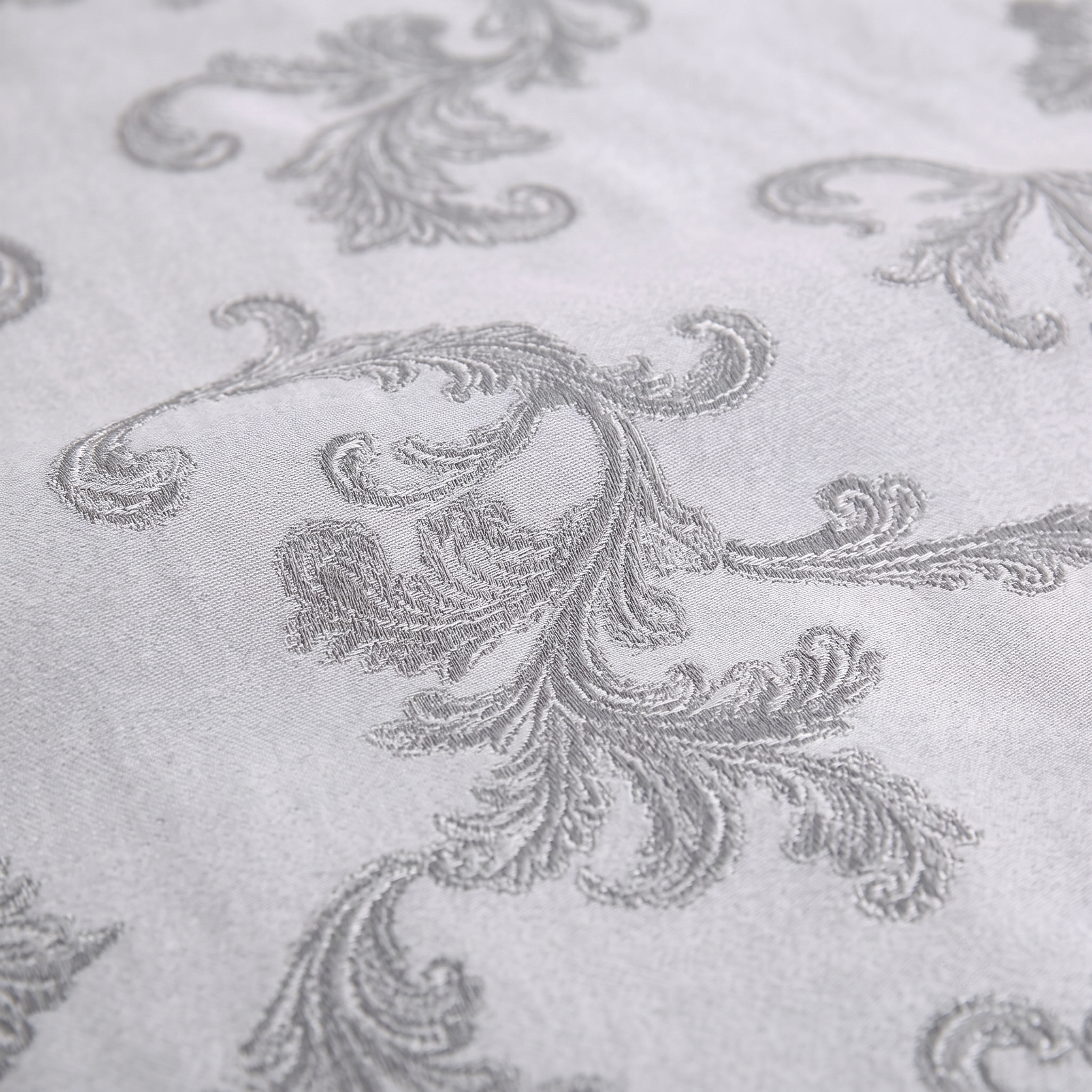 Exquisite Silver Damask 3-Piece Bedding Set