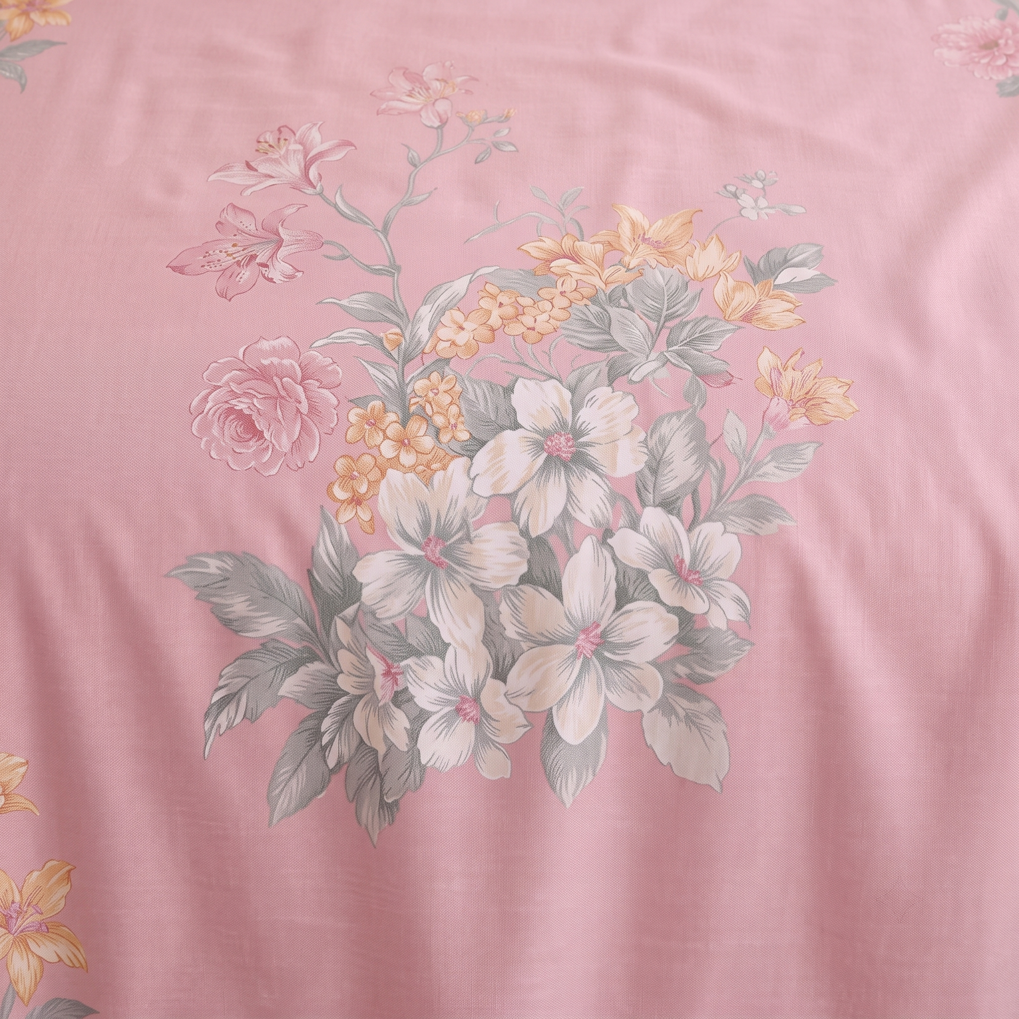 Soft Blush Vintage Floral 3-Piece Bed Set