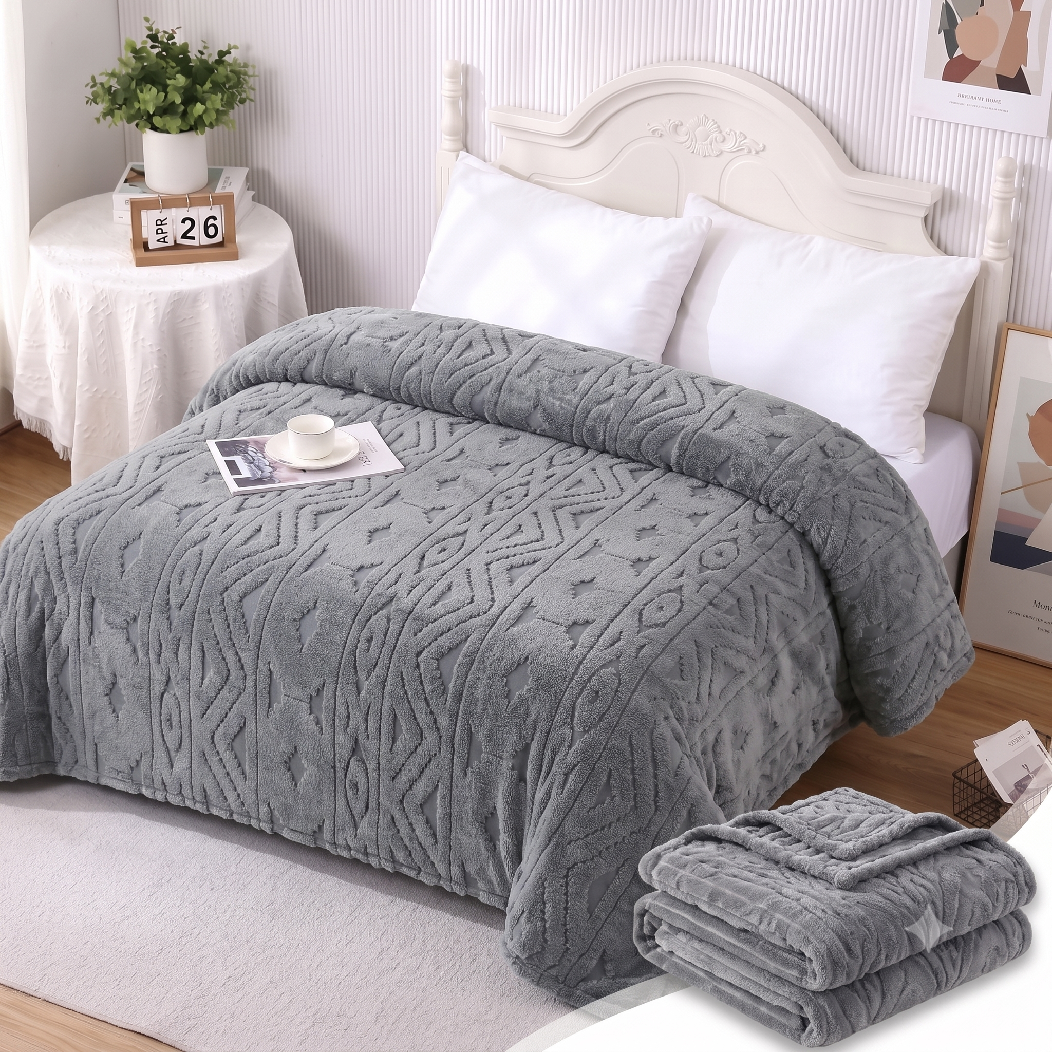 Deluxe Embossed Plush Blanket – Soft Slate Grey
