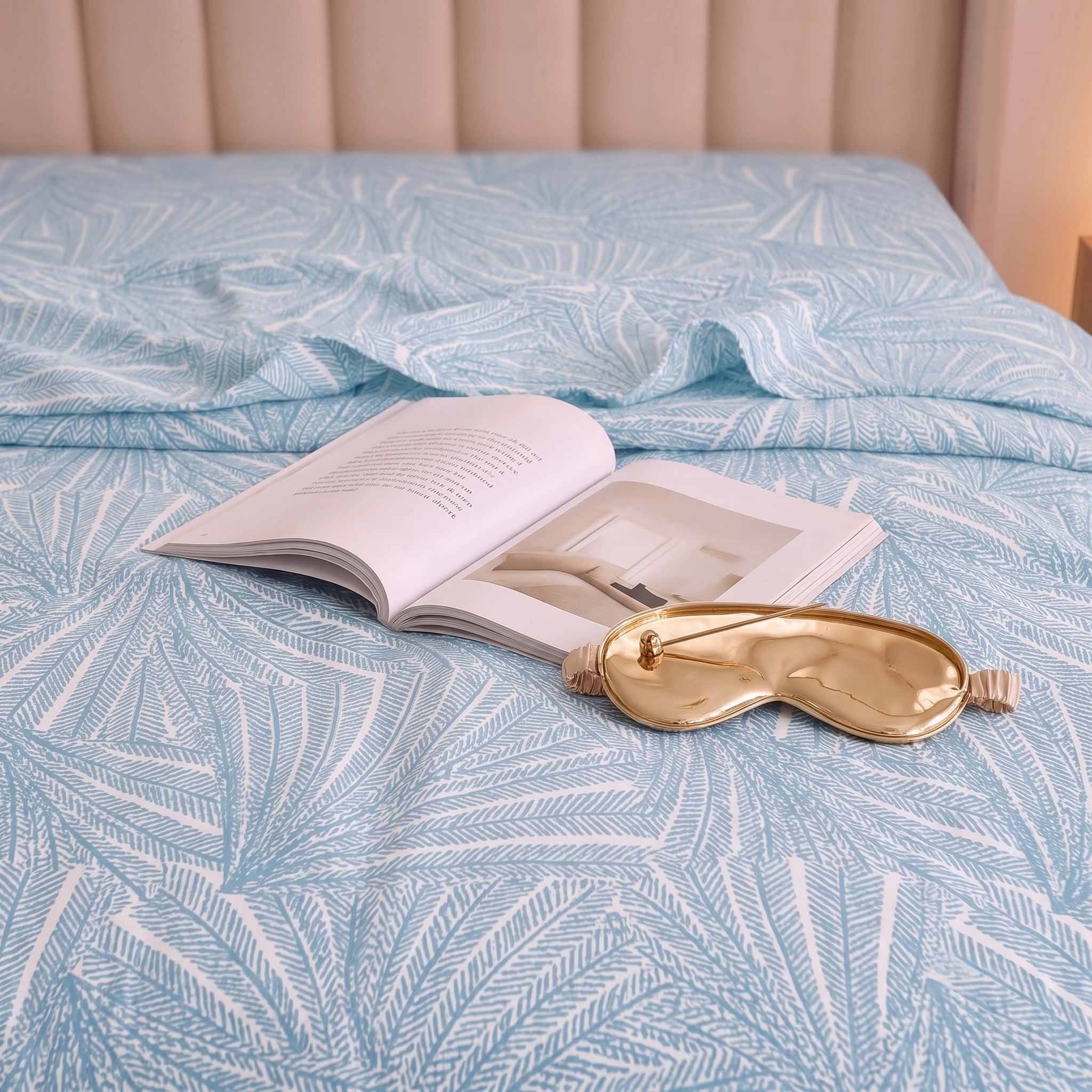Modern Sky Blue Geometric Leaf 3-Piece Bed Set