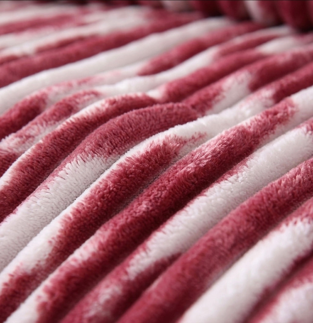 ZIMSHA Premium Plush Ribbed Blanket – Deep Maroon & White (200x240 cm)