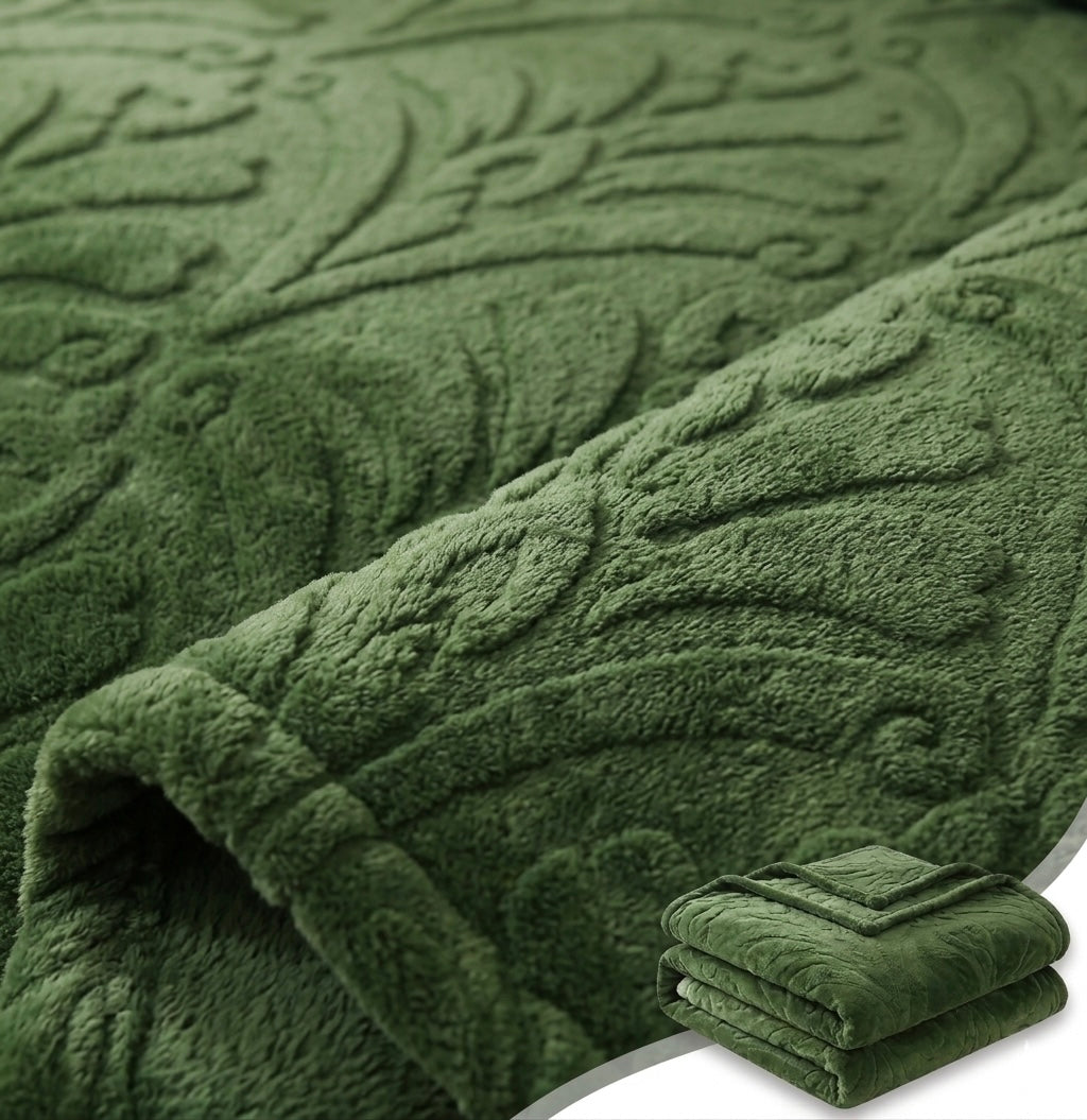 ZIMSHA Premium Embossed Plush Blanket – Deep Emerald Green (200x240 cm)